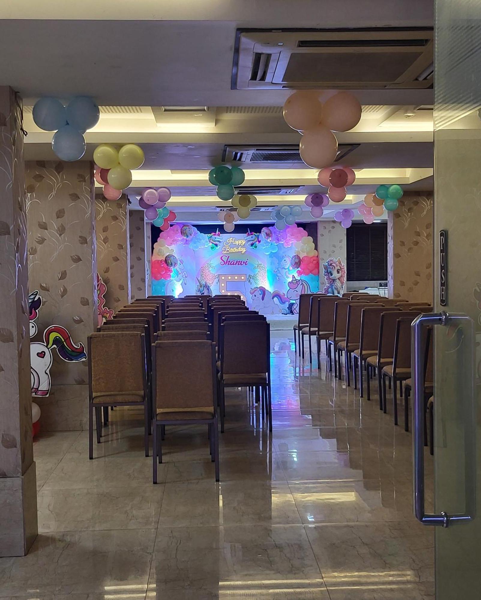 Hotel Maharana Inn Chembur Мумбаї Екстер'єр фото