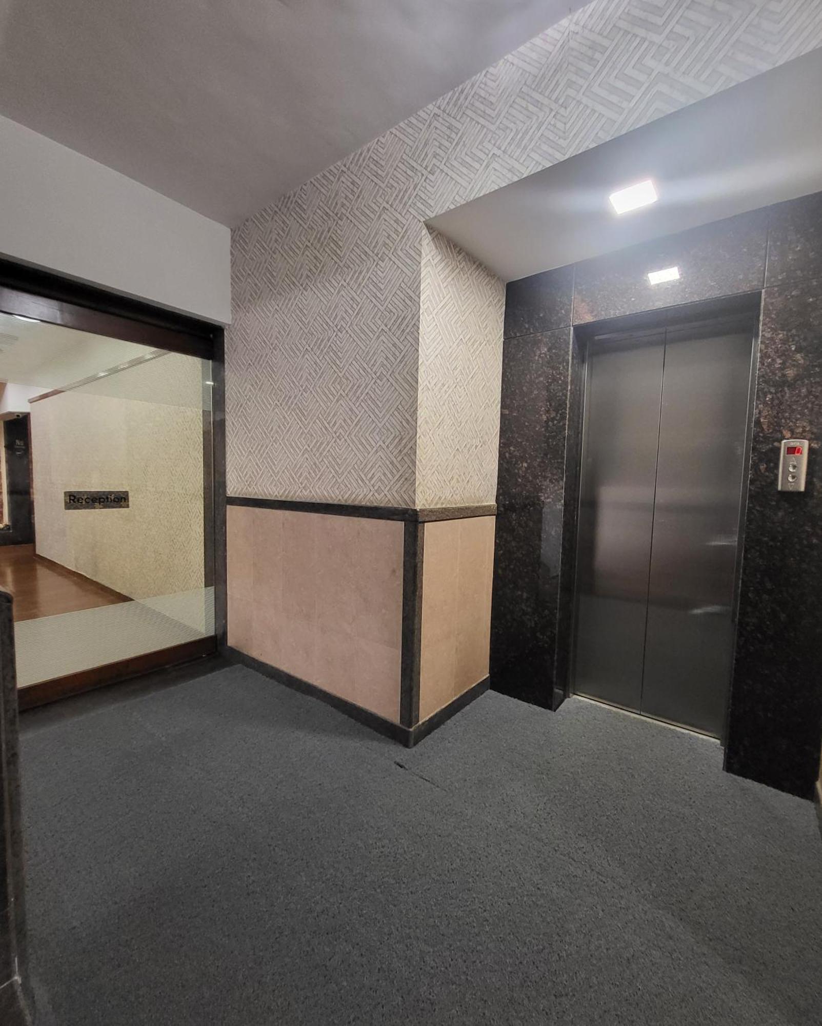 Hotel Maharana Inn Chembur Мумбаї Екстер'єр фото
