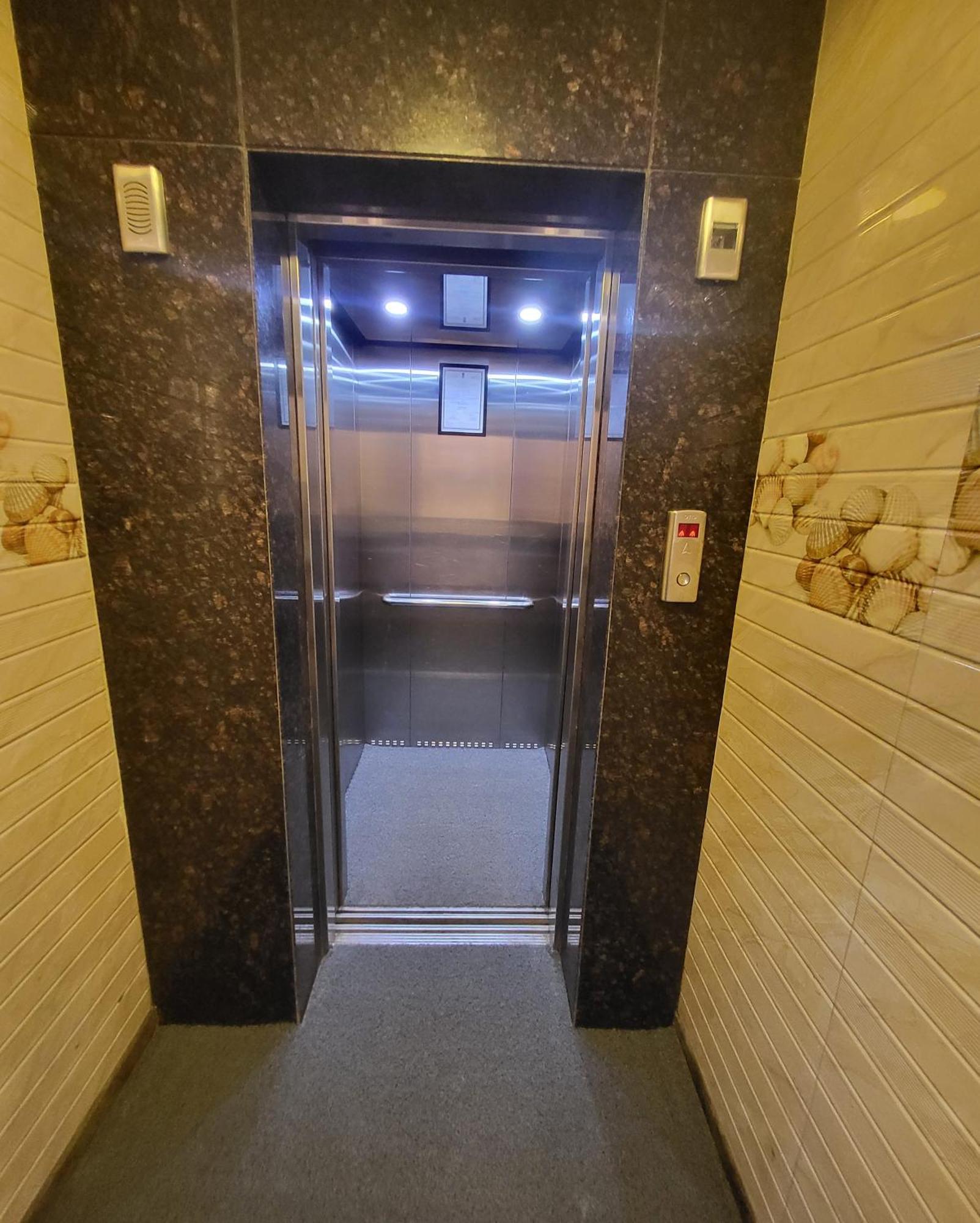 Hotel Maharana Inn Chembur Мумбаї Екстер'єр фото