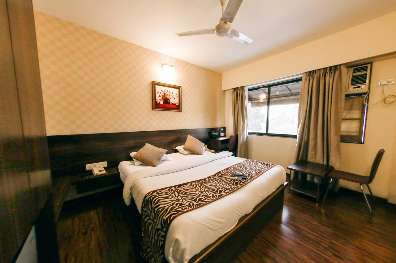 Hotel Maharana Inn Chembur Мумбаї Екстер'єр фото